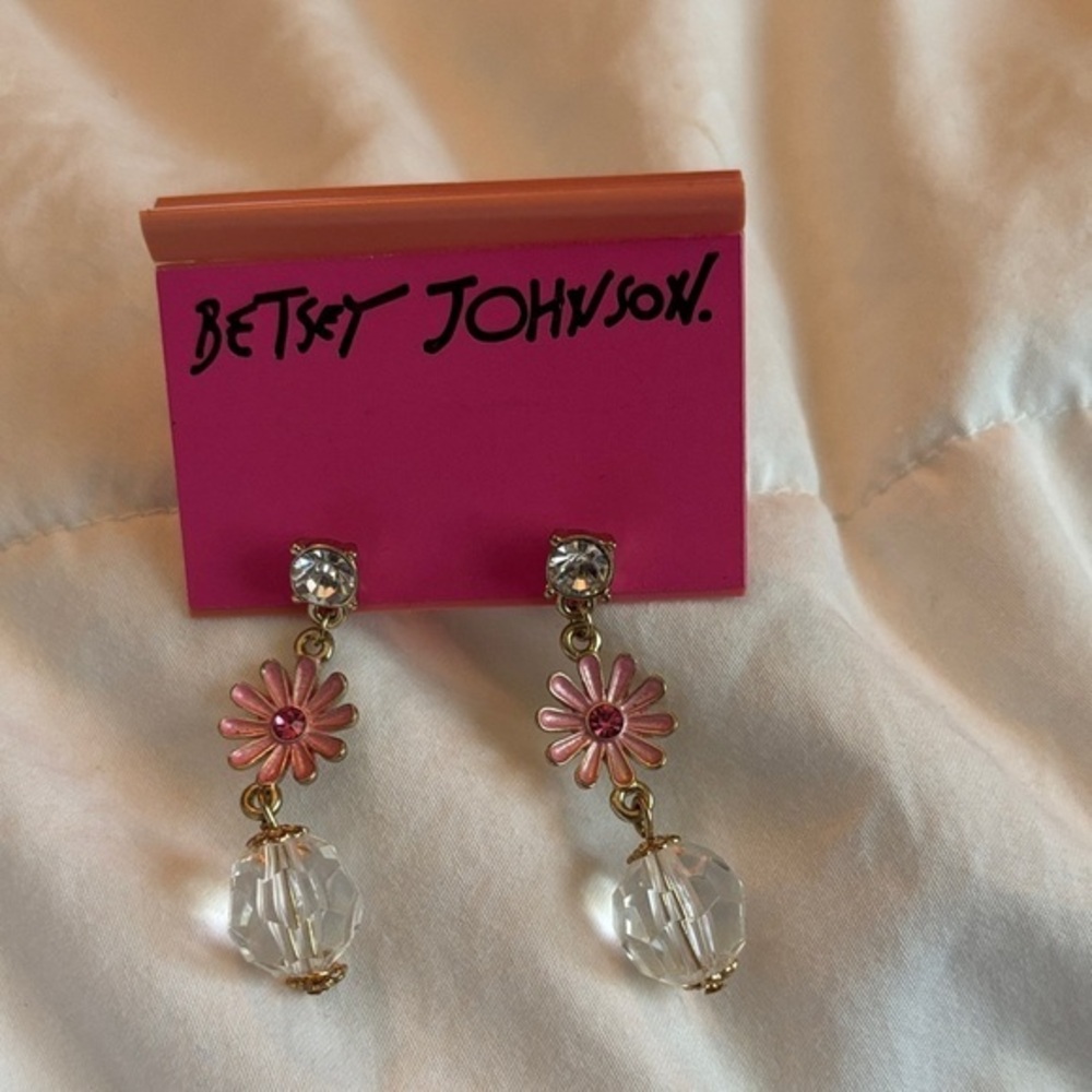 Betsey Johnson Pink and Gold Floral Crystal dangle flower daisy Earrings